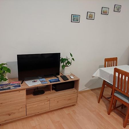 Apartment Landeka Primošten Eksteriør bilde