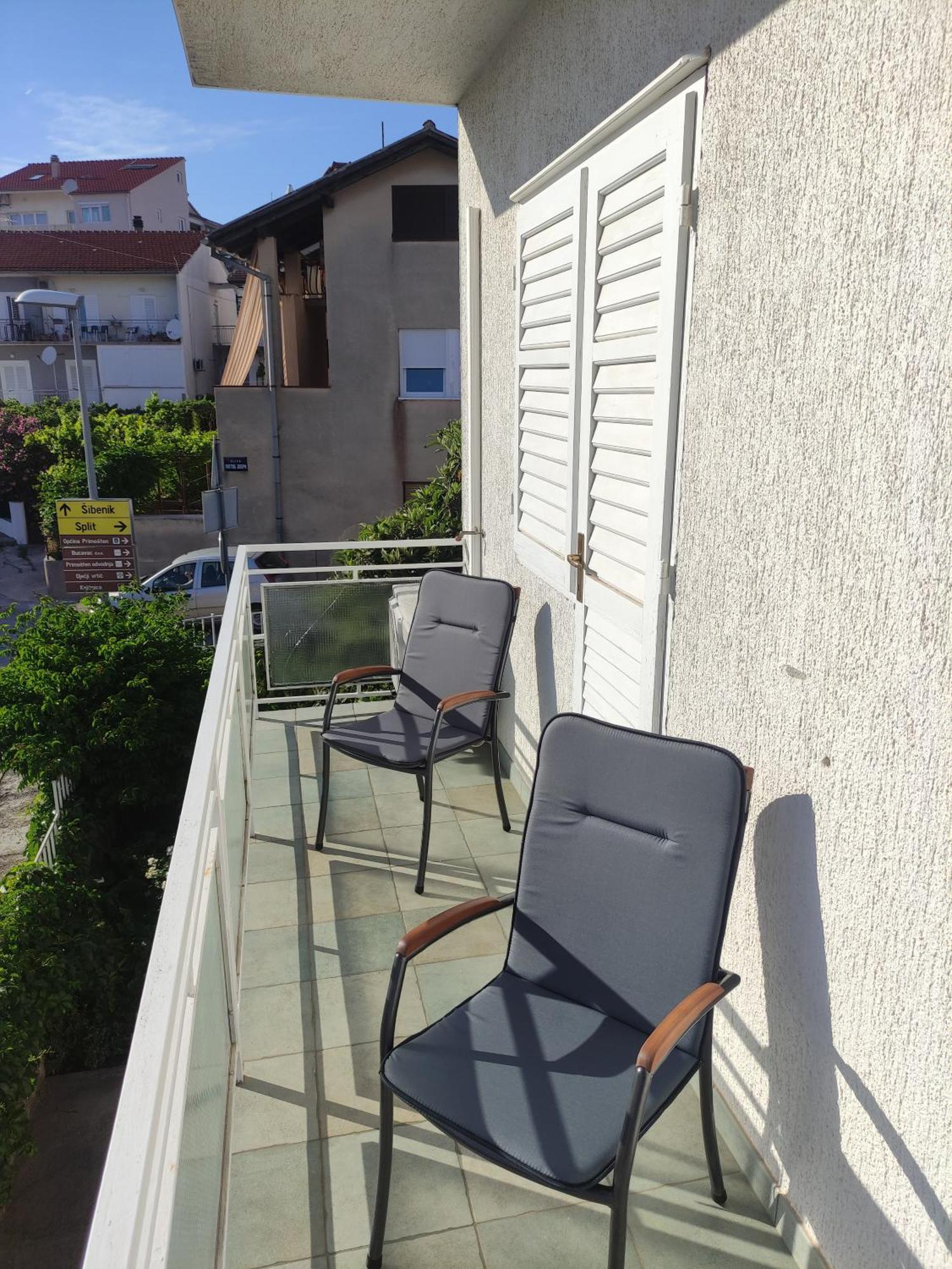 Apartment Landeka Primošten Eksteriør bilde